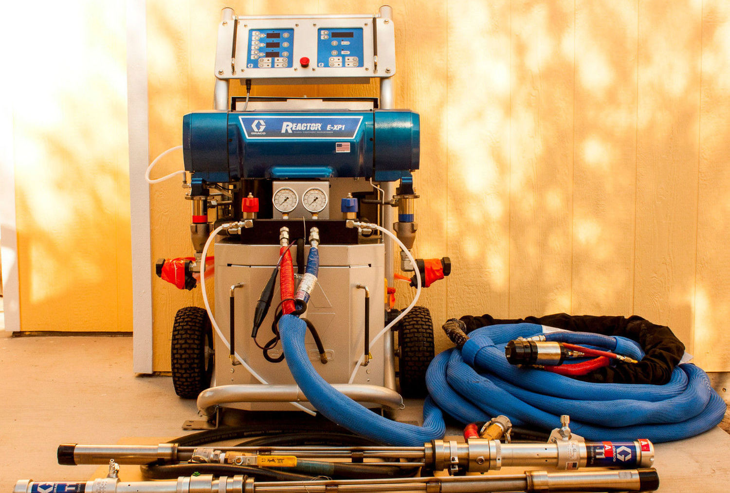 <span style="font-weight: bold;">Работаем профессиональным оборудованием Graco (USA)</span><br>